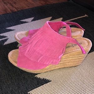 Minnetonka pink fringe wedge